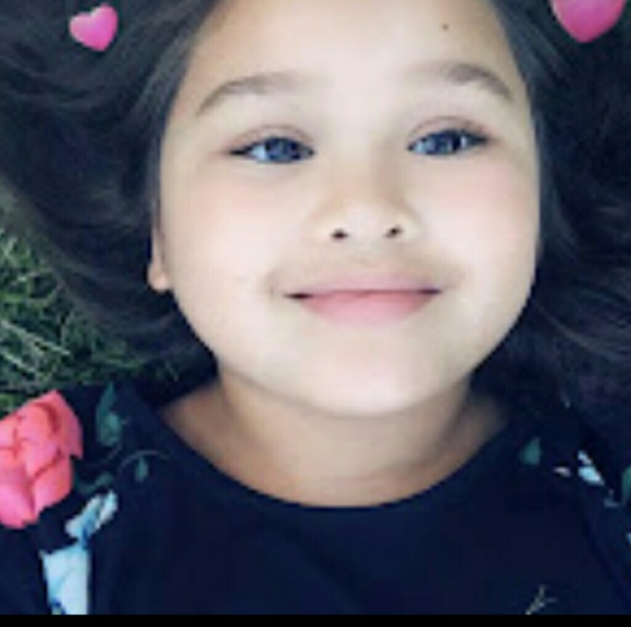 •《About Posher》• Michelle [aka] Shelly/ Mommy/ Mom - Picture 4 of 8